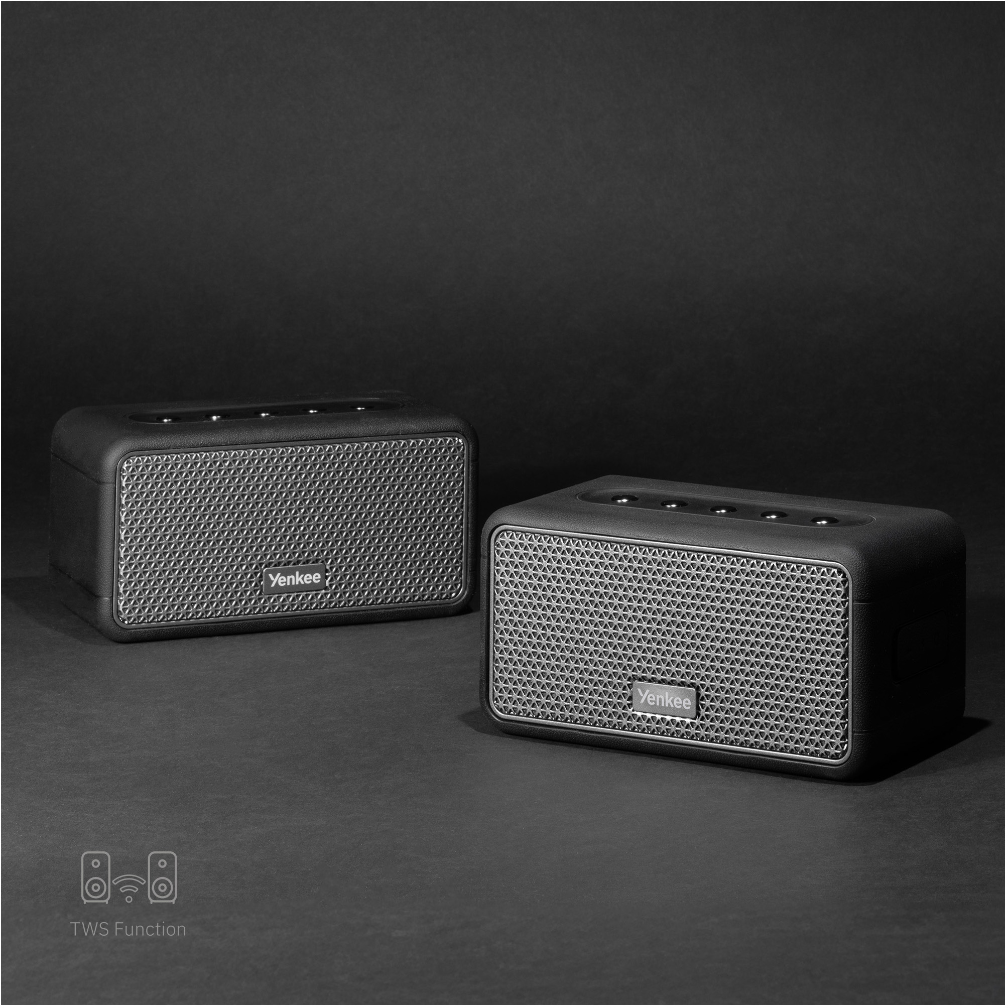 <strong>Térhatású hang sztereó effekttel</strong>